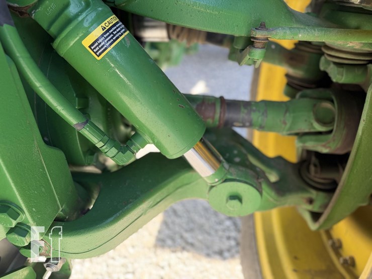 john-deere-8245r-image-30