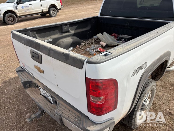 chevrolet-silverado-2500hd-image-37