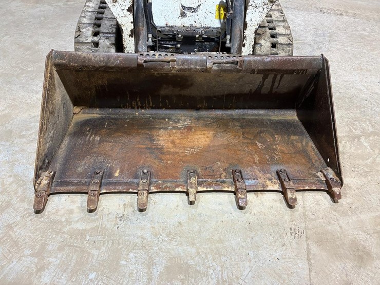 2022-bobcat-t550-image-9