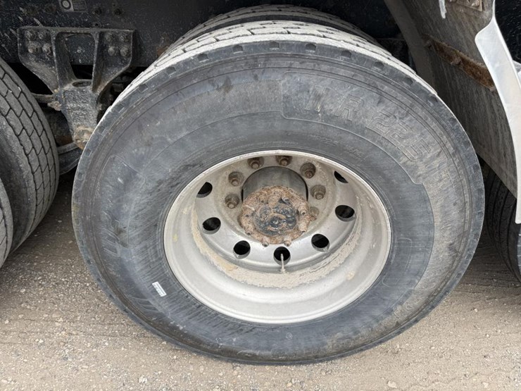 2014-kenworth-t800-image-67