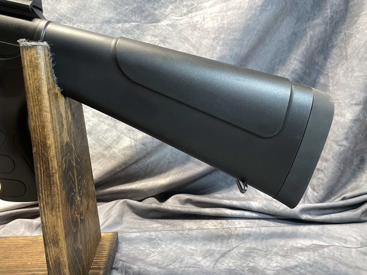 #2351-•-rock-island-vr60-12-ga.-semi-auto-shotgun,-sn:-r176949-image-9