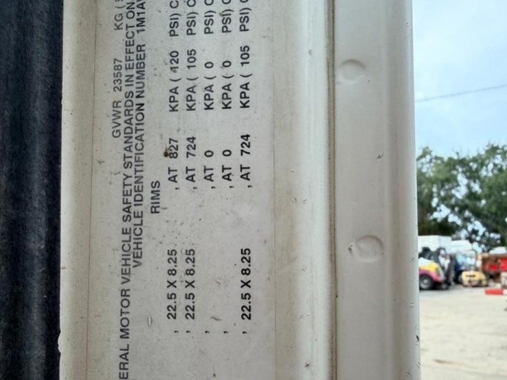 2015-mack-cxu613-truck,-vin-#-1m1aw02y7fm051566-image-15