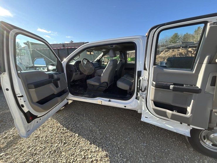 2017-ford-f250-image-46