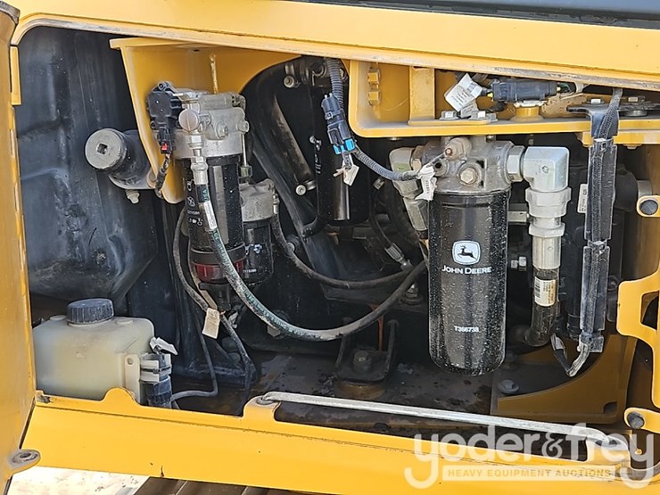 2018-deere-650k-image-27