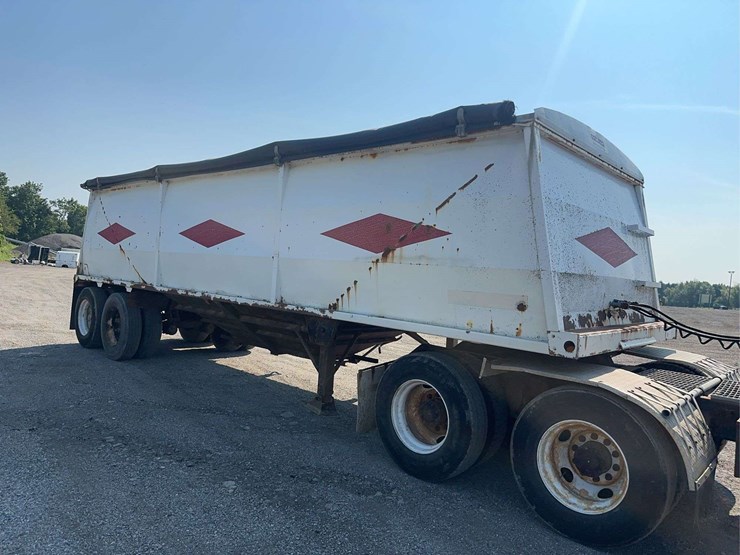 1995-wheeler-gh2-hopper-bottom-trailer-image-2