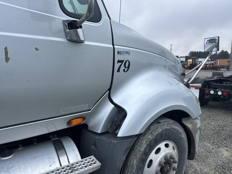 2014-international-prostar-image-11