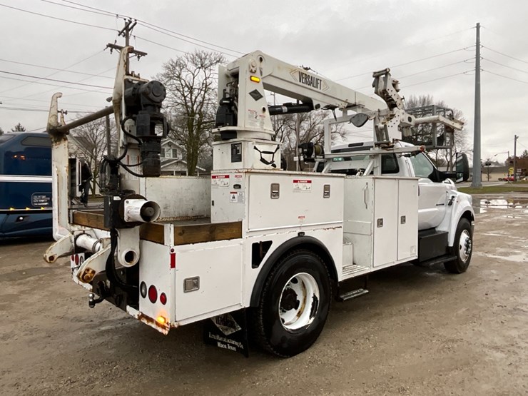 2017-ford-f750-image-13