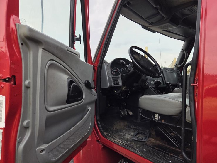 international-durastar-4300-image-53