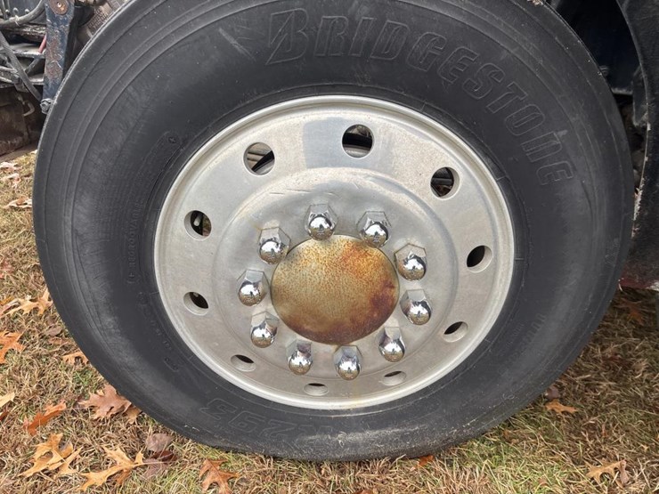 1988-peterbilt-377-image-66