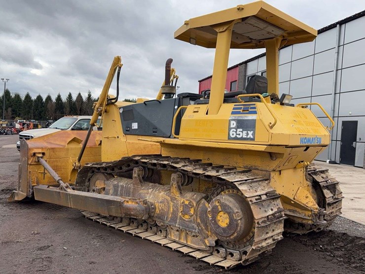 2002-komatsu-d65ex-image-4