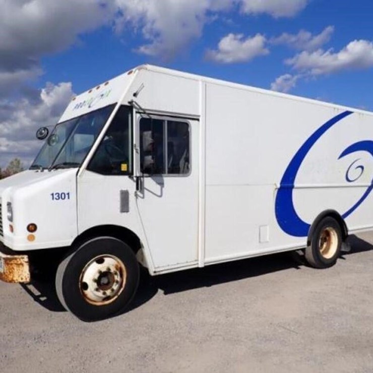 2013 FREIGHTLINER MT55