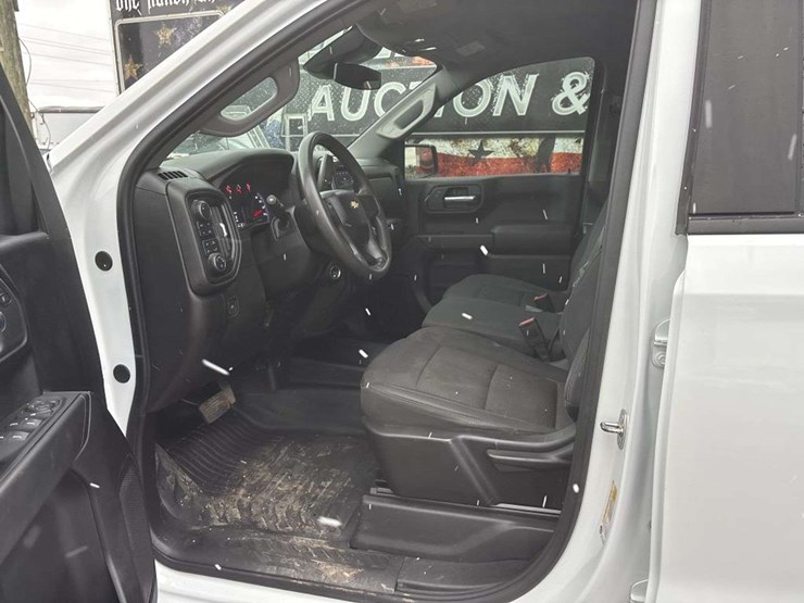 2024-chevrolet-1500-image-13