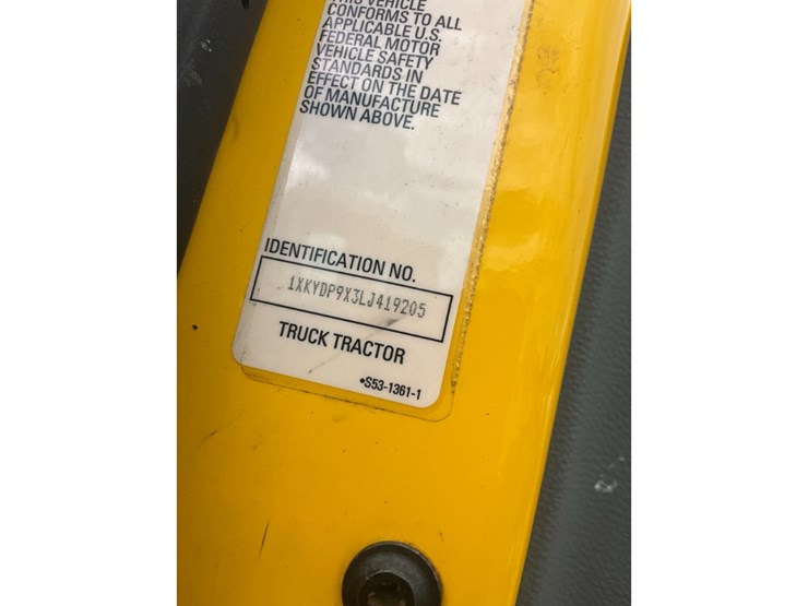 2020-kenworth-t680-image-23