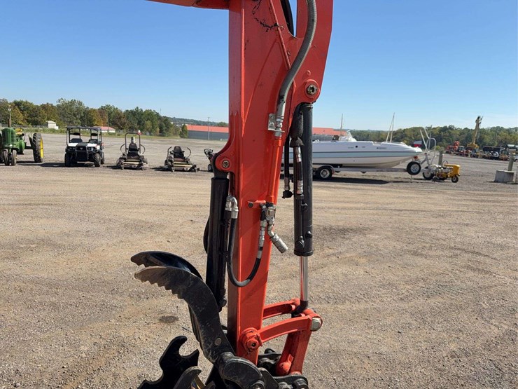 2022-kubota-kx040-4-image-28