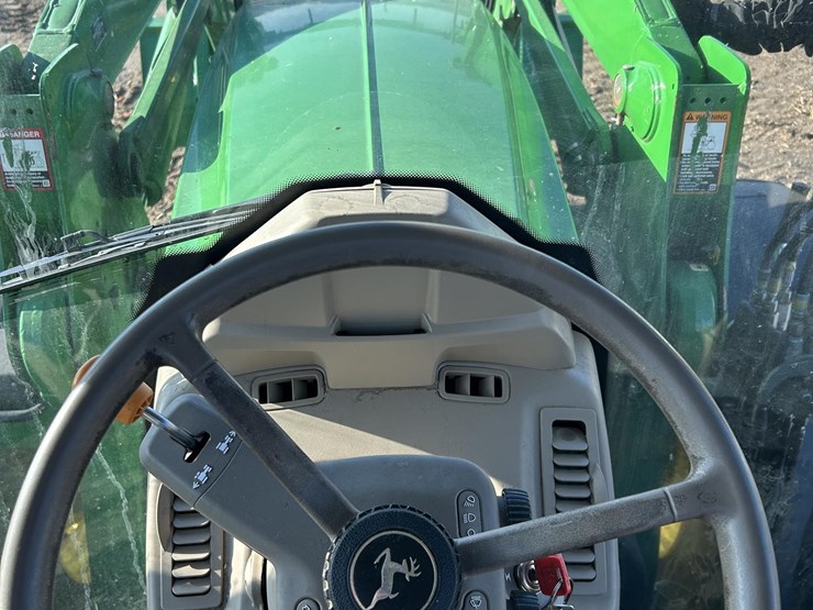 2021-john-deere-6175m-image-59