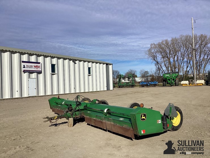 john-deere-120-image-1