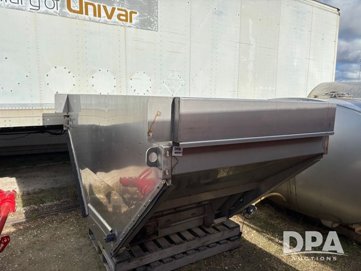 new-leader-insert-(dr12607)-image-1