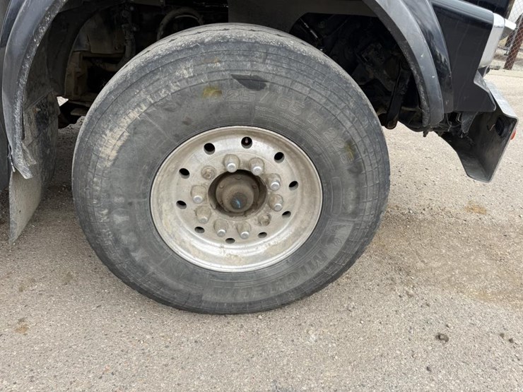 2014-kenworth-t800-image-69