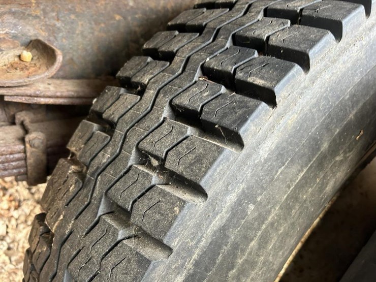 international-4700-image-60