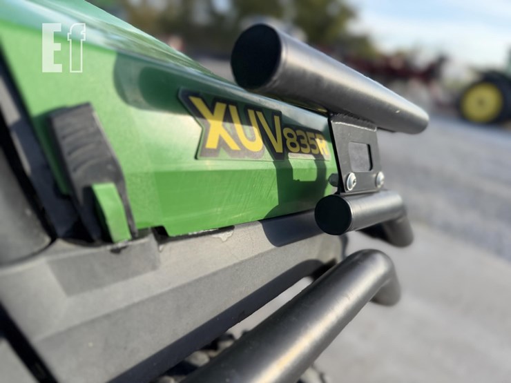 john-deere-gator-xuv-835r-image-4