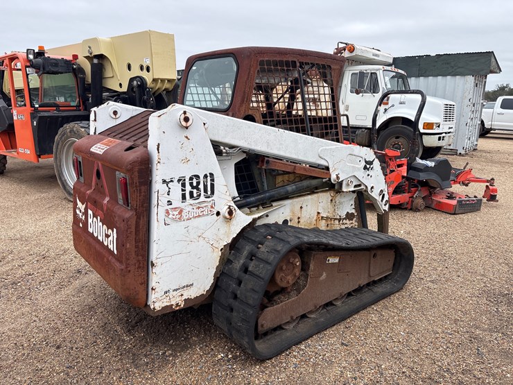 2007-bobcat-t180-image-3