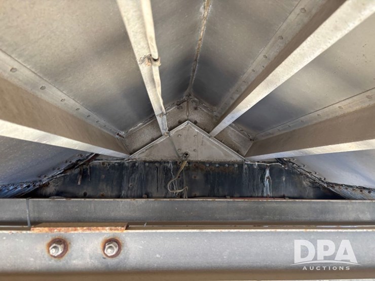 2011-merritt-dry-trailer-(dr12682-unit-97574)-image-33