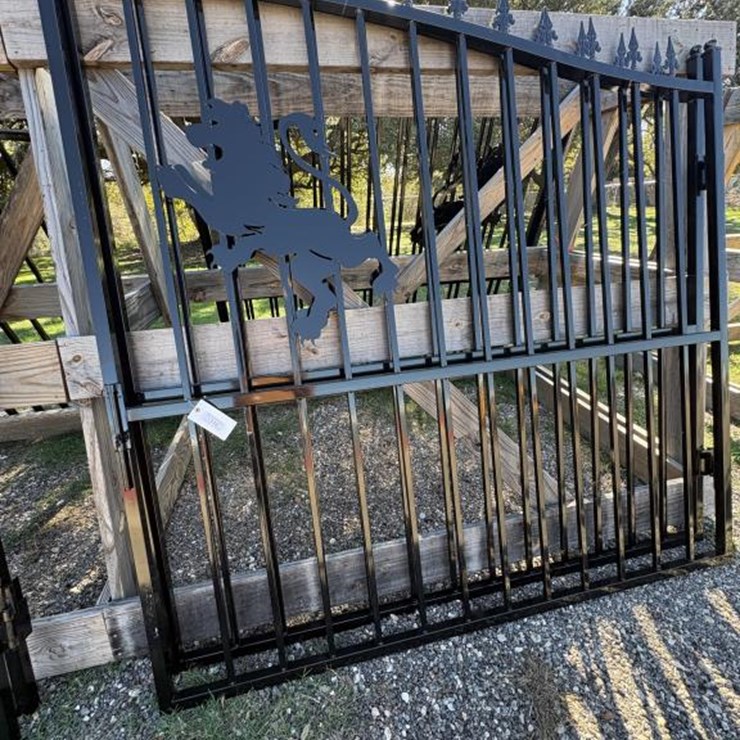 #113 • Pair of Lion Iron Gates