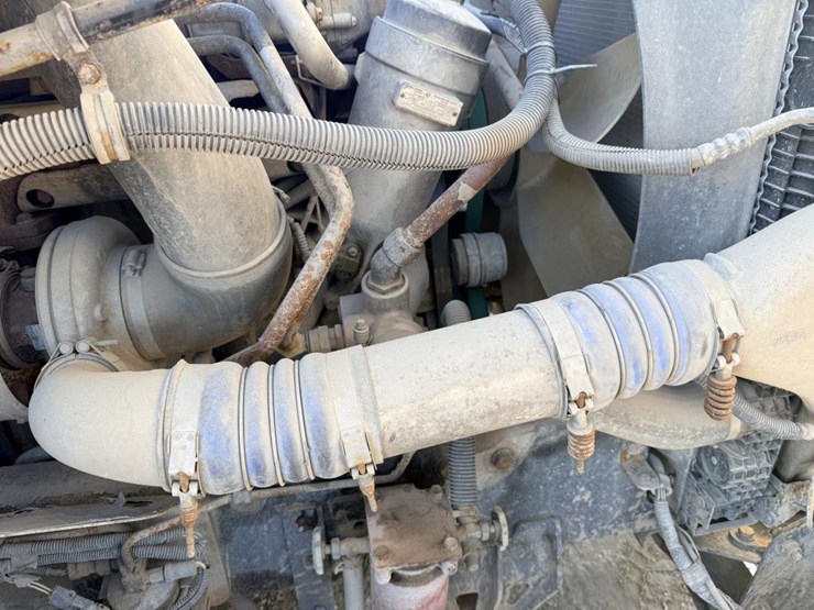 2007-freightliner-columbia-120-image-32