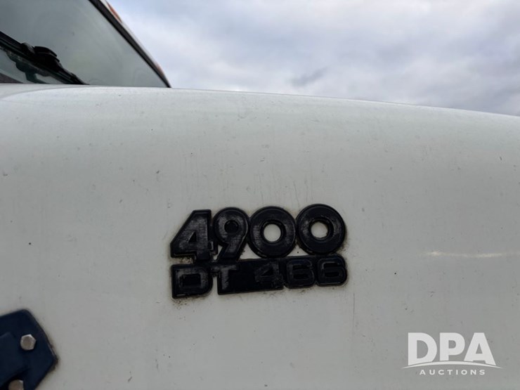 international-4900-image-24