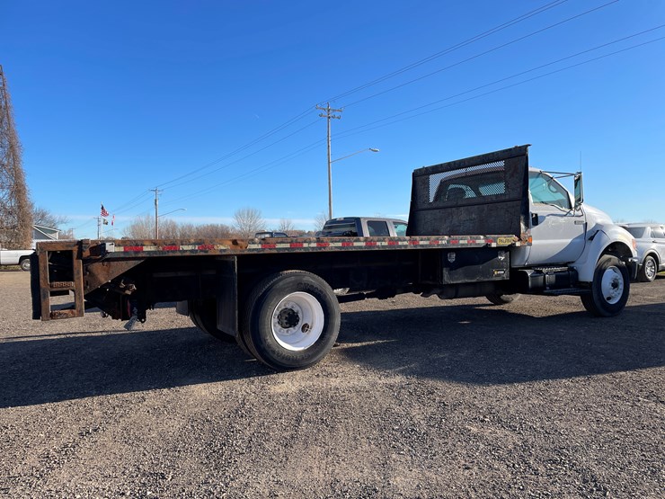 2007-ford-f750-xl-image-5