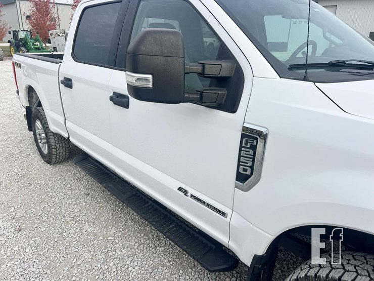 ford-f250-xlt-image-12