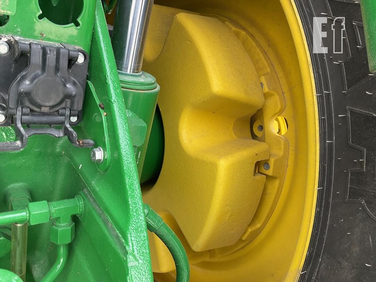 john-deere-8r-250-image-32