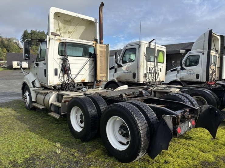 2009-international-prostar-image-3