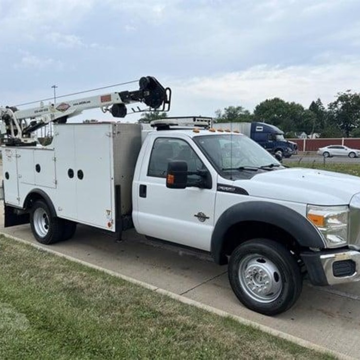 2015 FORD F550 XL