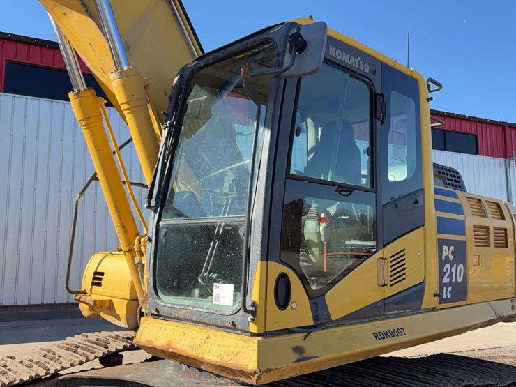 komatsu-pc210-lc-10-image-33