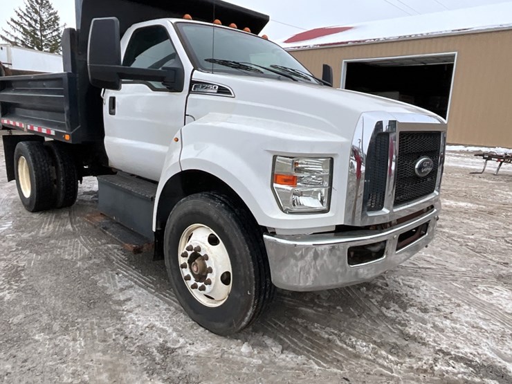 ford-f750-image-5