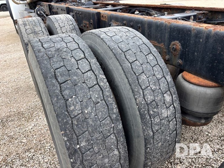 peterbilt-378-image-78