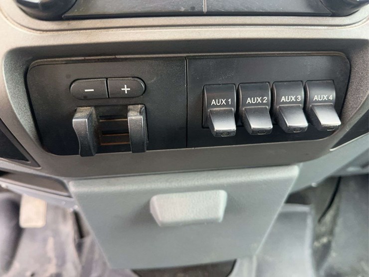 2012-ford-f250-xlt-image-27