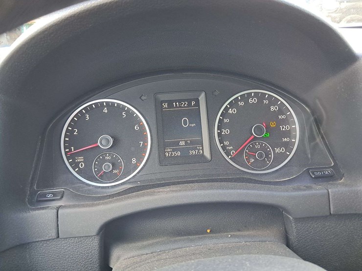 2010-volkswagen-tiguan-image-9