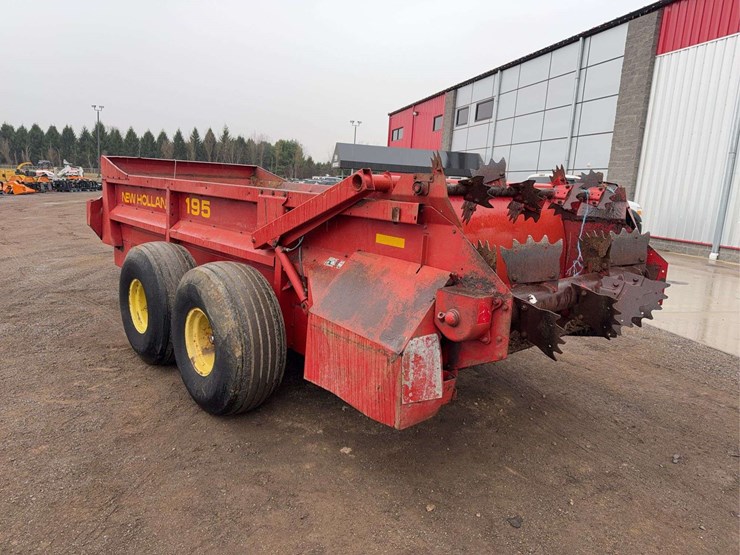 new-holland-195-image-4