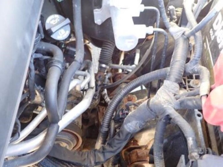 ram-1500-slt-image-19