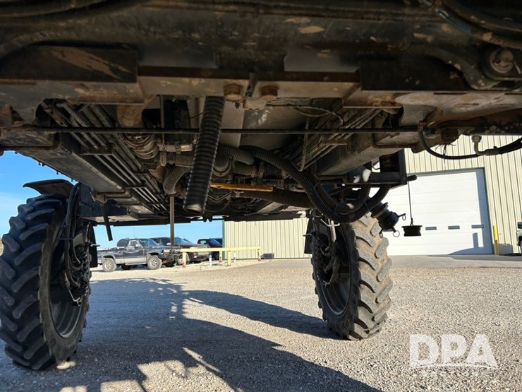 case-ih-patriot-4440-image-54