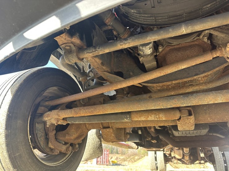 2015-dodge-ram-5500-image-41