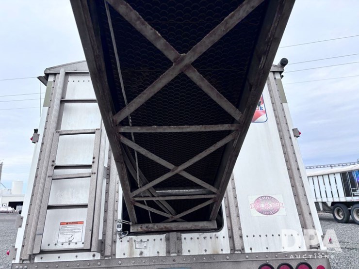 2013-merritt-hopper-image-39