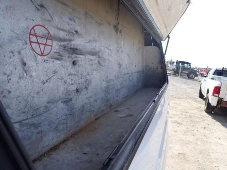 2012-ford-f250-xl-image-33