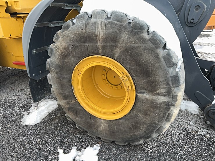 2021-deere-644k-image-6