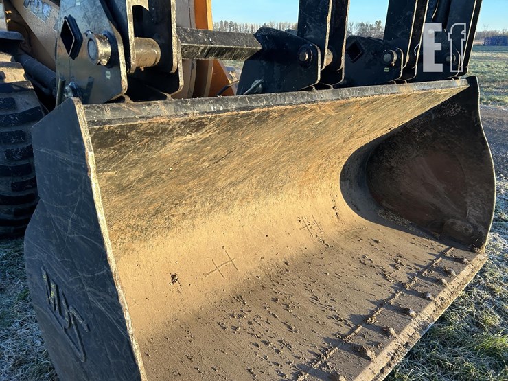 2014-case-721f-xr-image-62