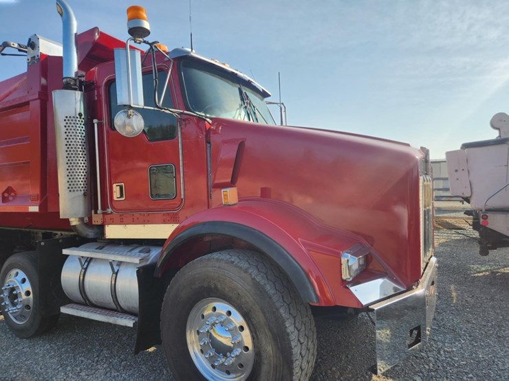2002-kenworth-t800-image-17