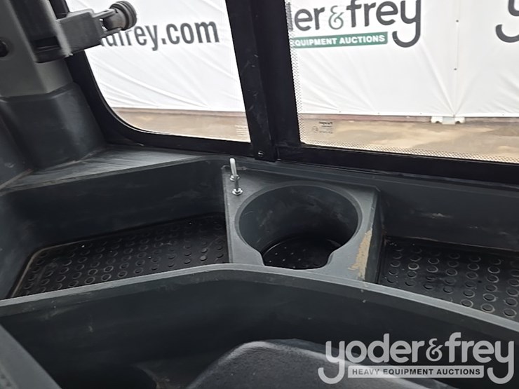 2019-deere-850l-lgp-image-168