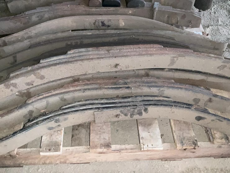 #543-•-leaf-springs-image-4